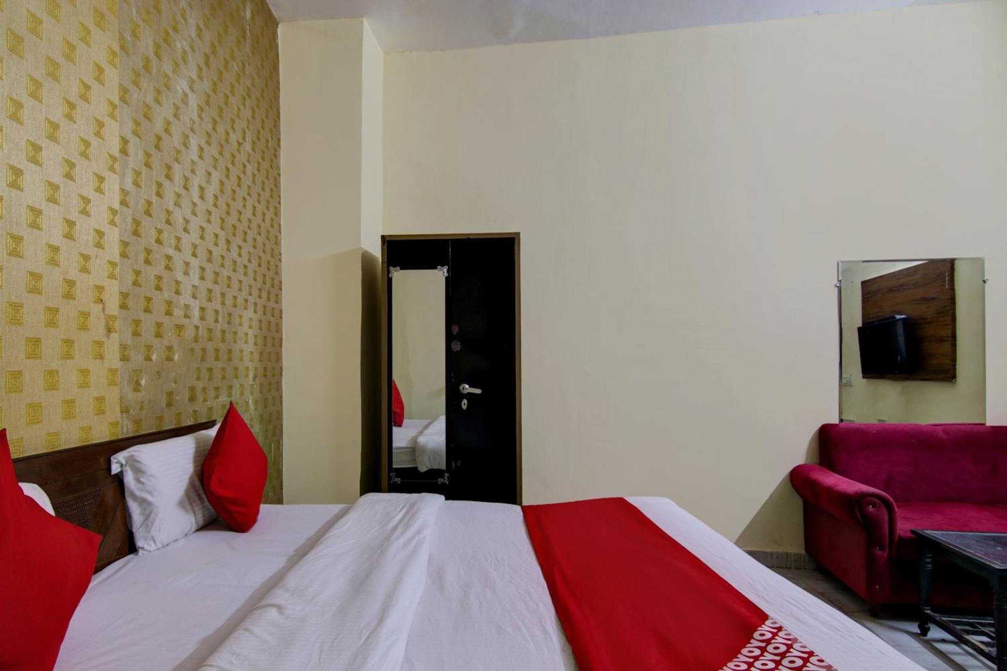Hotel Yash House New Delhi Extérieur photo