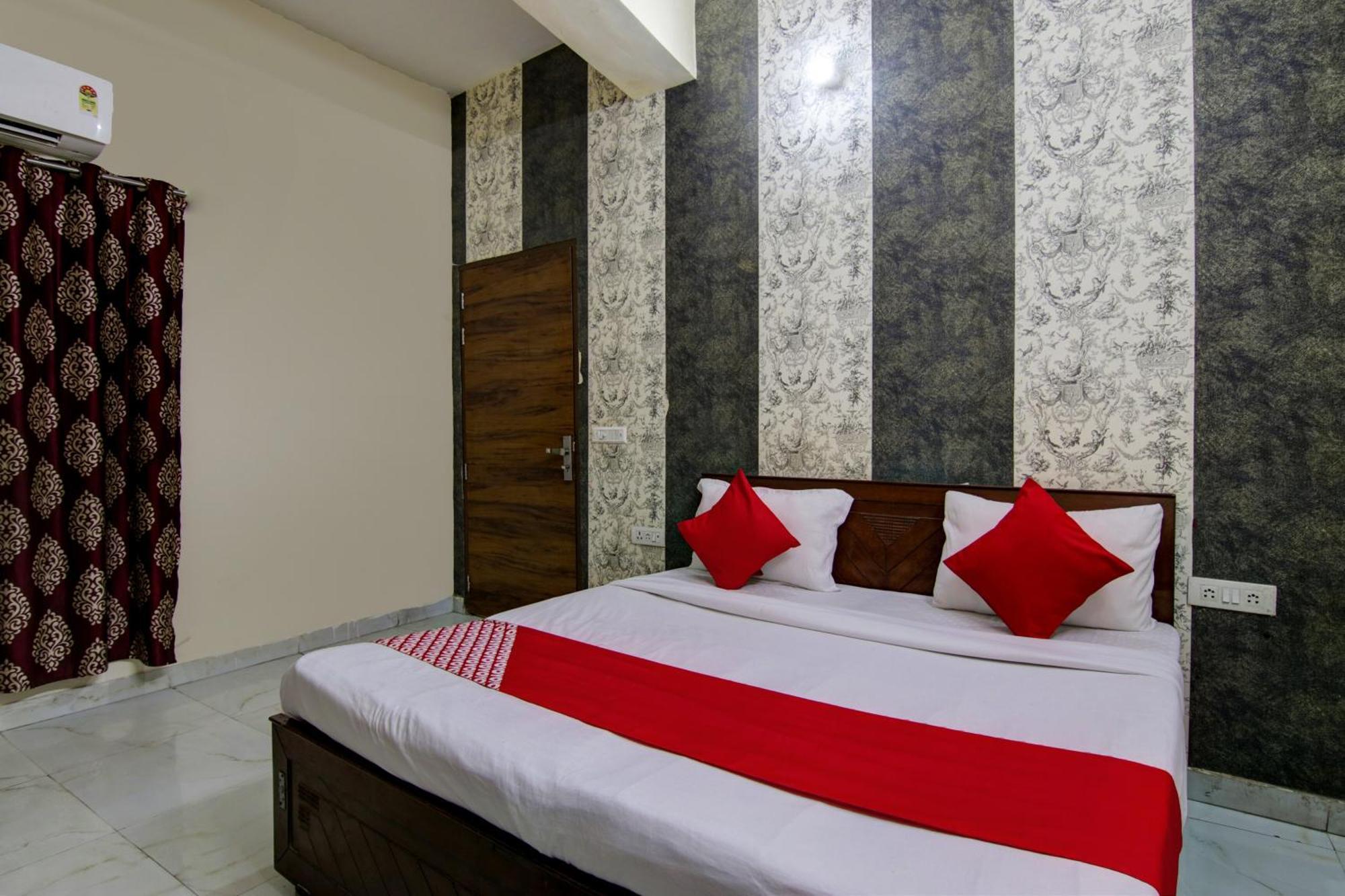Hotel Yash House New Delhi Extérieur photo