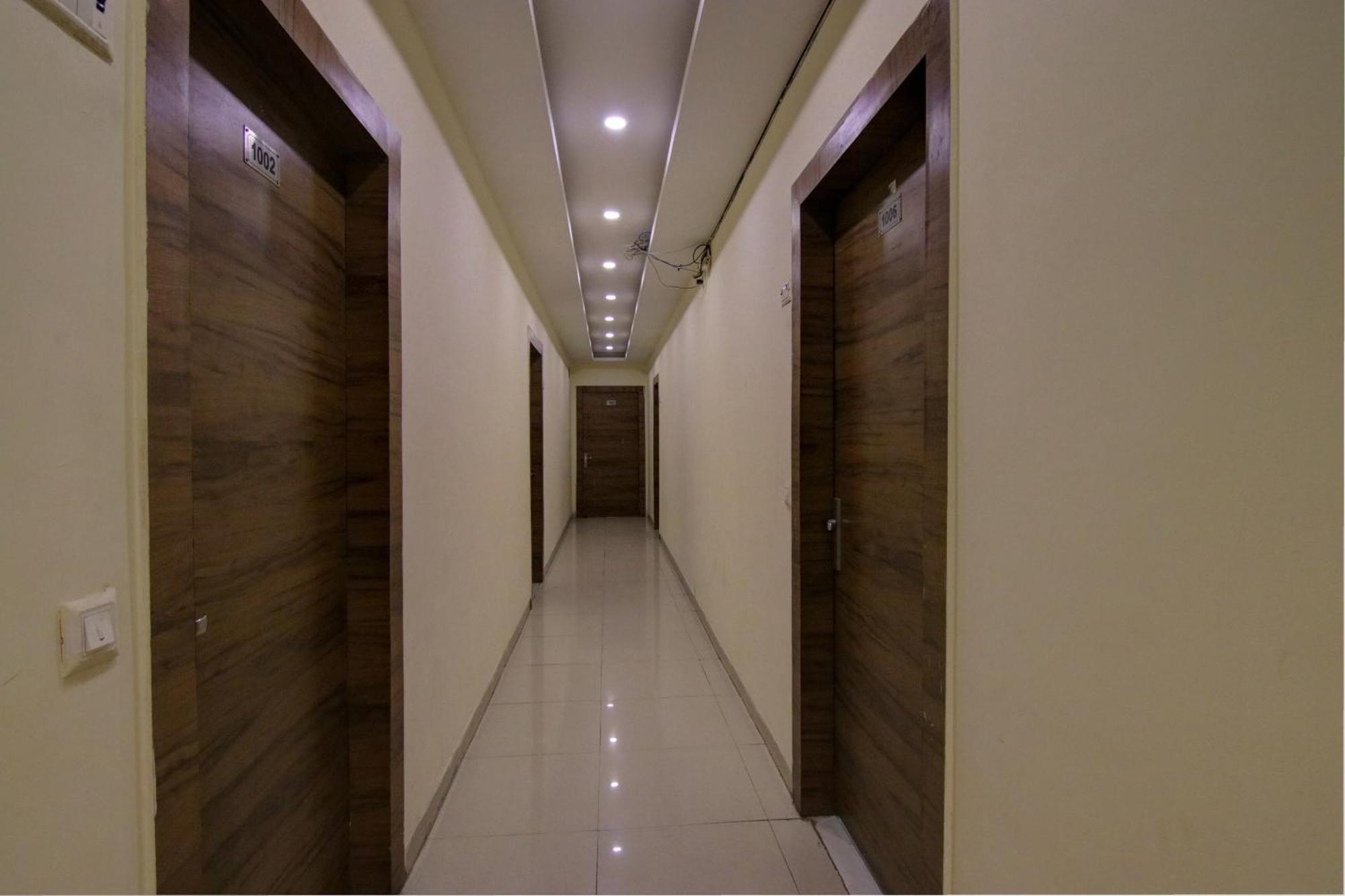 Hotel Yash House New Delhi Extérieur photo